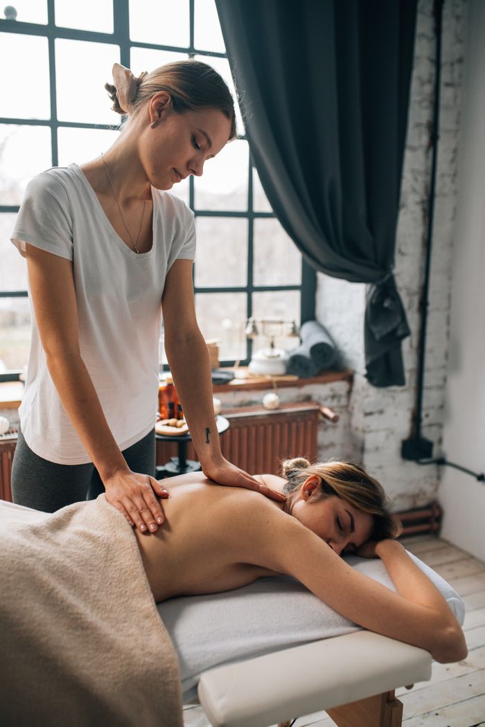 social-feed-img-01 A soothing massage therapy session promoting relaxation and wellness in a tranquil indoor spa setting.